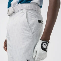 J.Lindeberg Active Argyle Golf Shorts -FootJoy Sales Store J.Lindeberg SS22 Active Argyl Golf Short P1345071 White Model 3