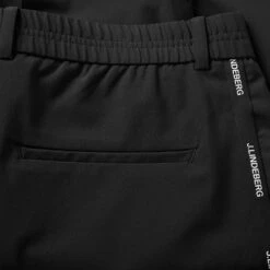 J.Lindeberg Stuart Stripe Golf Shorts -FootJoy Sales Store J.Lindeberg SS22 Stuart Stripe Golf Shorts GMPA05577 9999 Code TSLIN012 34 W Black detail